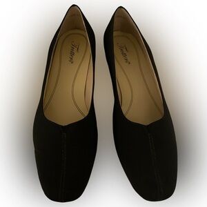 Trotters Doris Black Microfiber Pump - 10.5 black microfiber, NWT